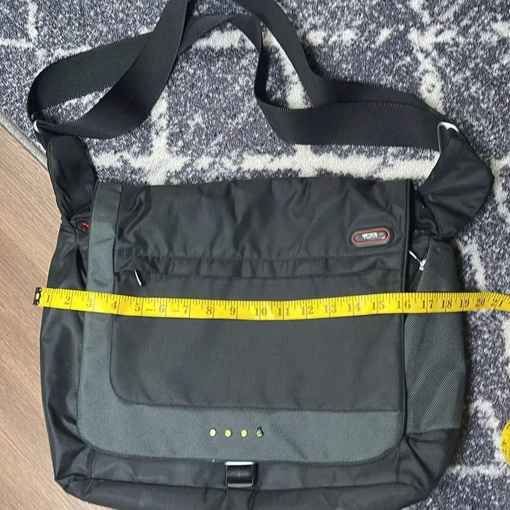 Tumi black multiple department crossbody messenger